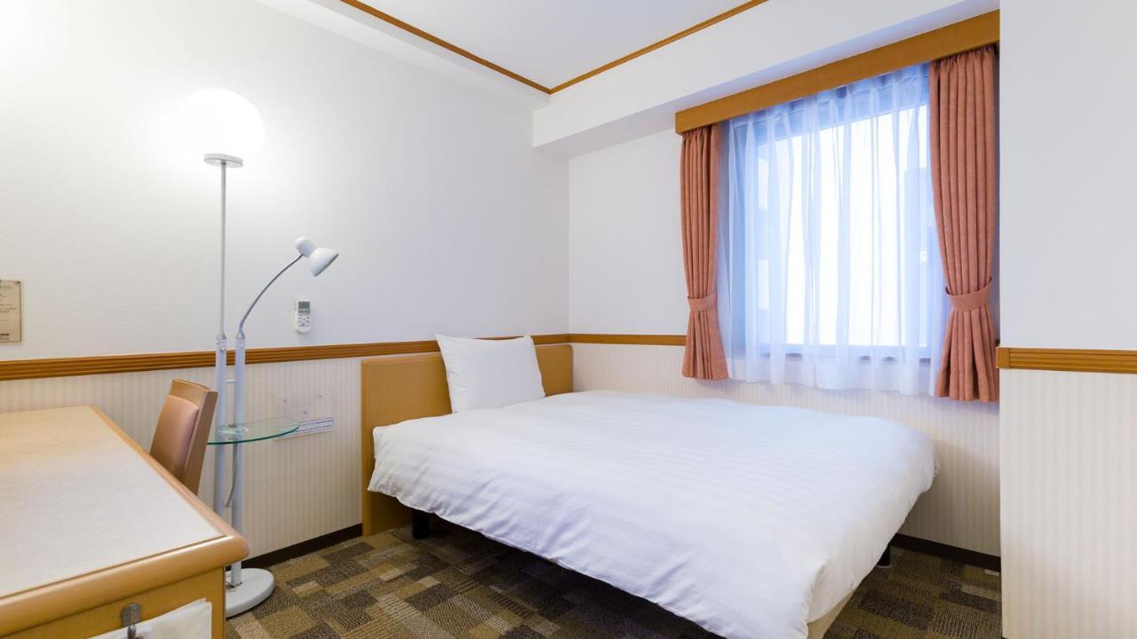 Toyoko Inn Utsunomiya Ekimae No 1 Bagian luar foto